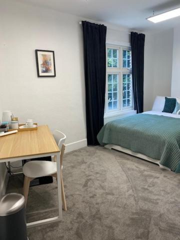 Guest Rooms In Camden Town Лондон Экстерьер фото